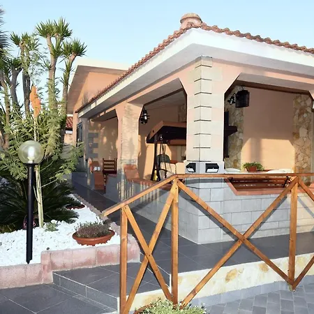 Casa Di Alice A 250 Metri Dal Mare Holiday home Noto